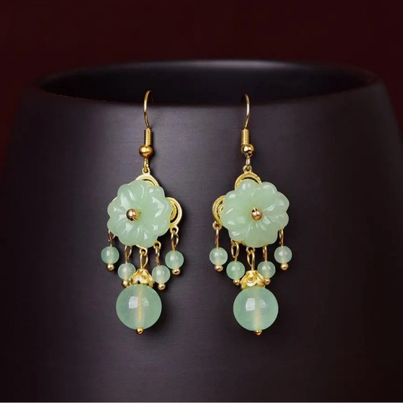 🐘 925 Sterling Silver Natural Jade Earrings - Picture 2 of 10